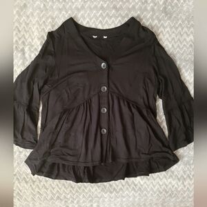 ⏰️LAST CHANCE⏰️Black button up